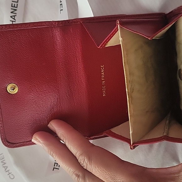 100 % Authentic CHANEL wallet - Picture 5 of 9